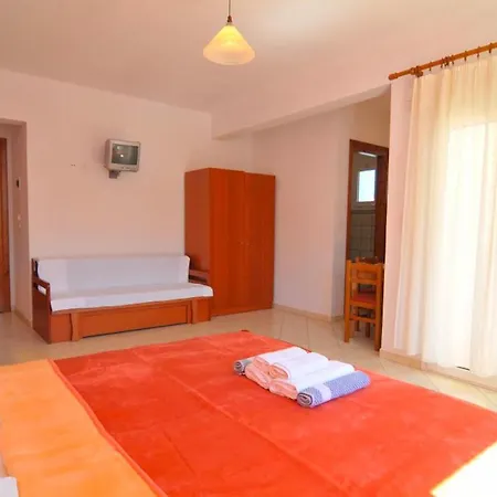 Room In Studio - Hotel Georgia - Bright Rooms Near The Golden Beach In Thassos Island 招待所 *