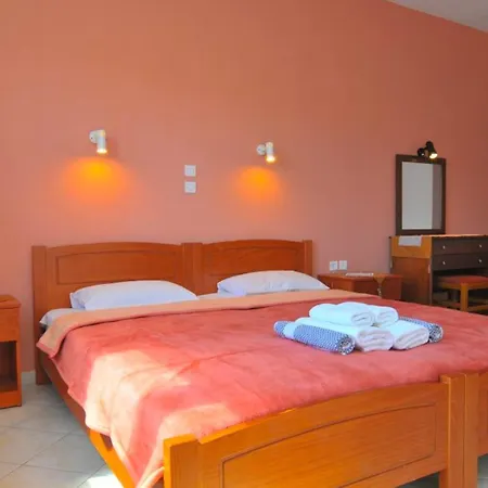 招待所 Room In Studio - Hotel Georgia - Bright Rooms Near The Golden Beach In Thassos Island 克里斯阿穆迪亚